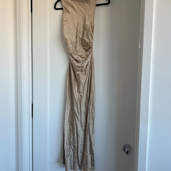 NWT Reformation Casette Silk Maxi Dress in Sand Tan Sz 4 Criss-cross Back Ruched - Picture 5 of 14